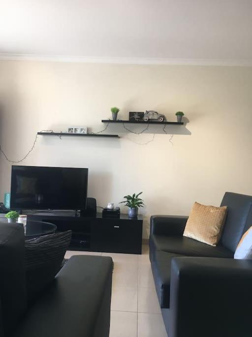 3 Bedroom Apartment With Pool In Lagos Extérieur photo