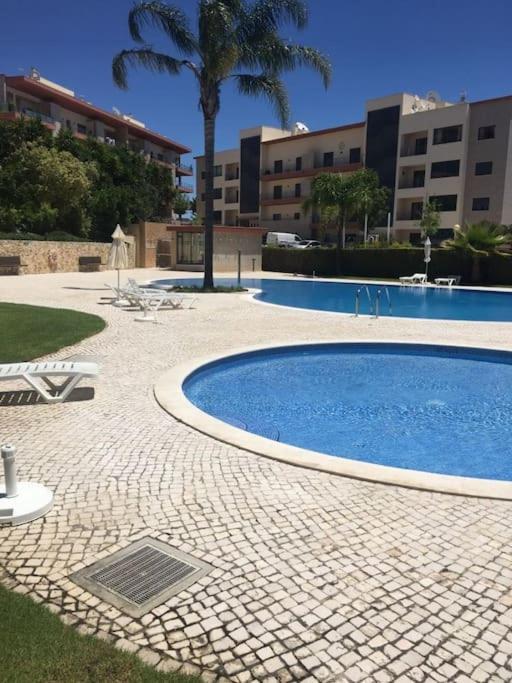 3 Bedroom Apartment With Pool In Lagos Extérieur photo
